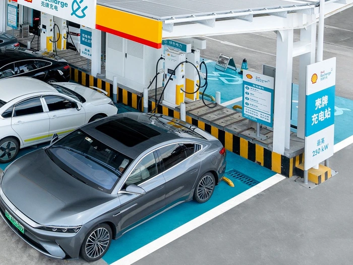 Siêu trạm Shell Recharge x BYD (Thâm Quyến) – hình mẫu cho các EV Hub tích hợp dịch vụ & năng lượng tái tạo.