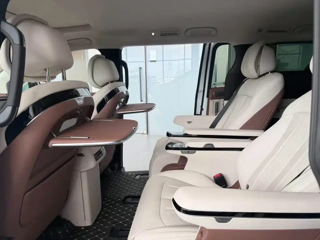 nội thất byd m9